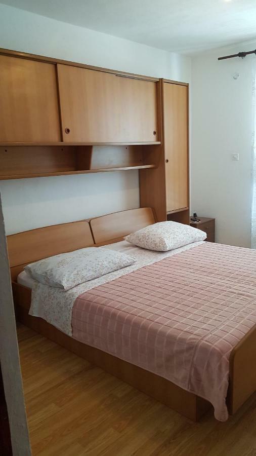 Apartmani Lesic Zaklopatica Lastovo Kültér fotó