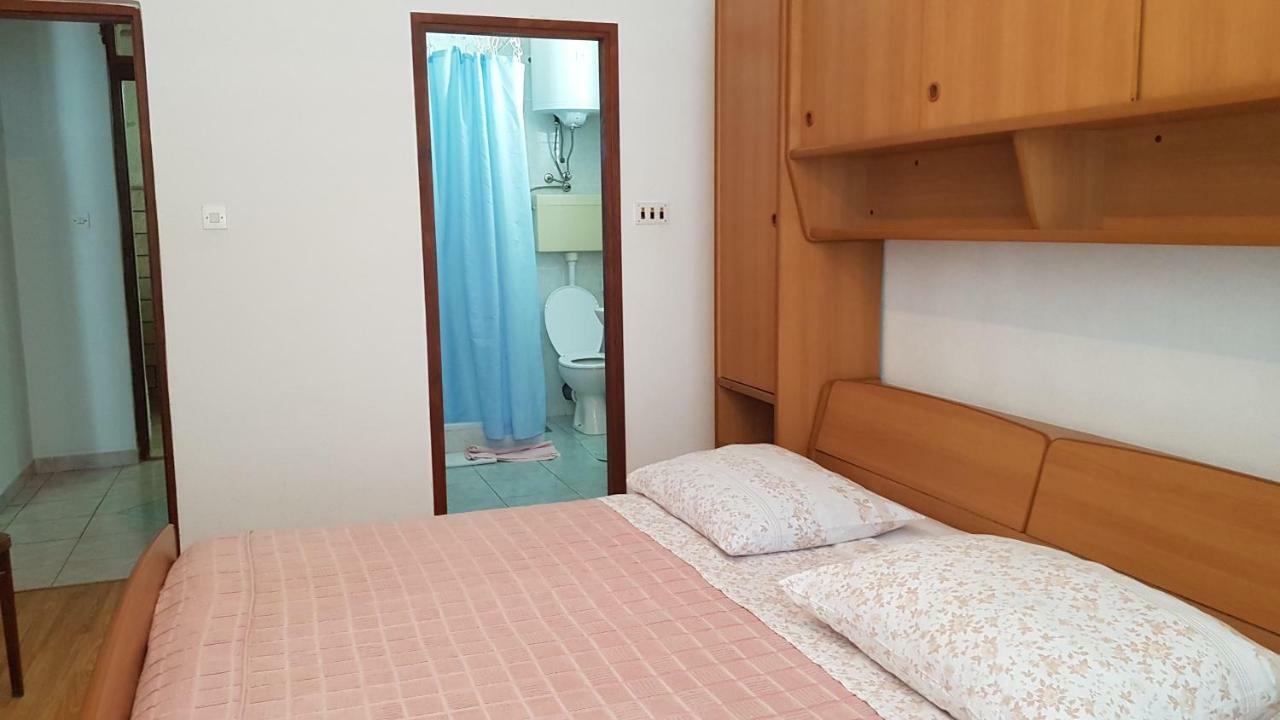 Apartmani Lesic Zaklopatica Lastovo Kültér fotó